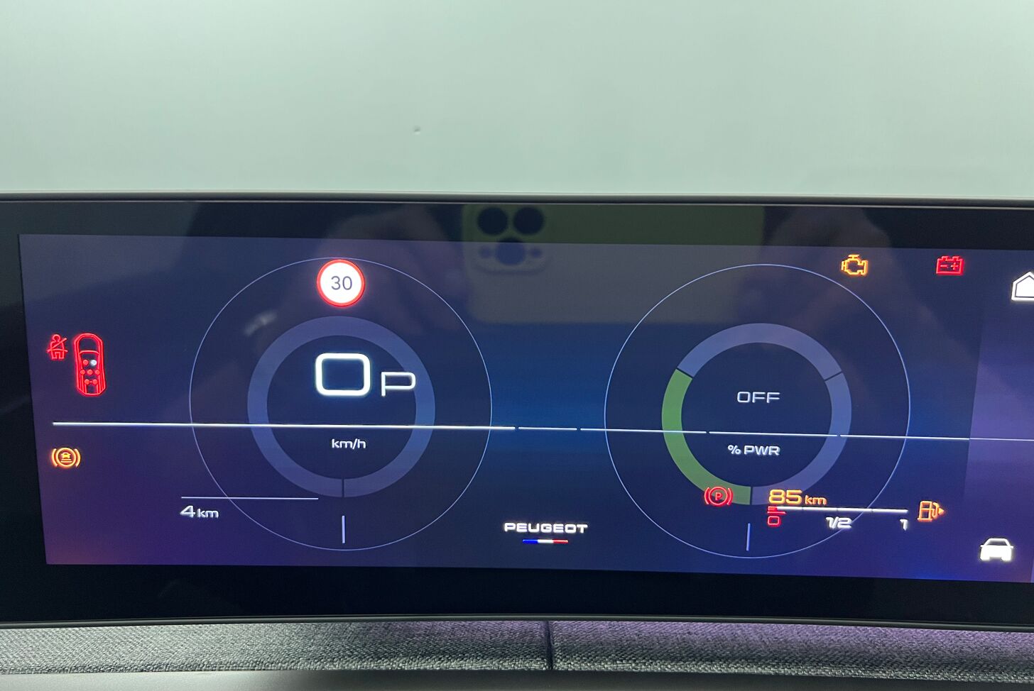 PEUGEOT 5008 SUV Hybride Essence