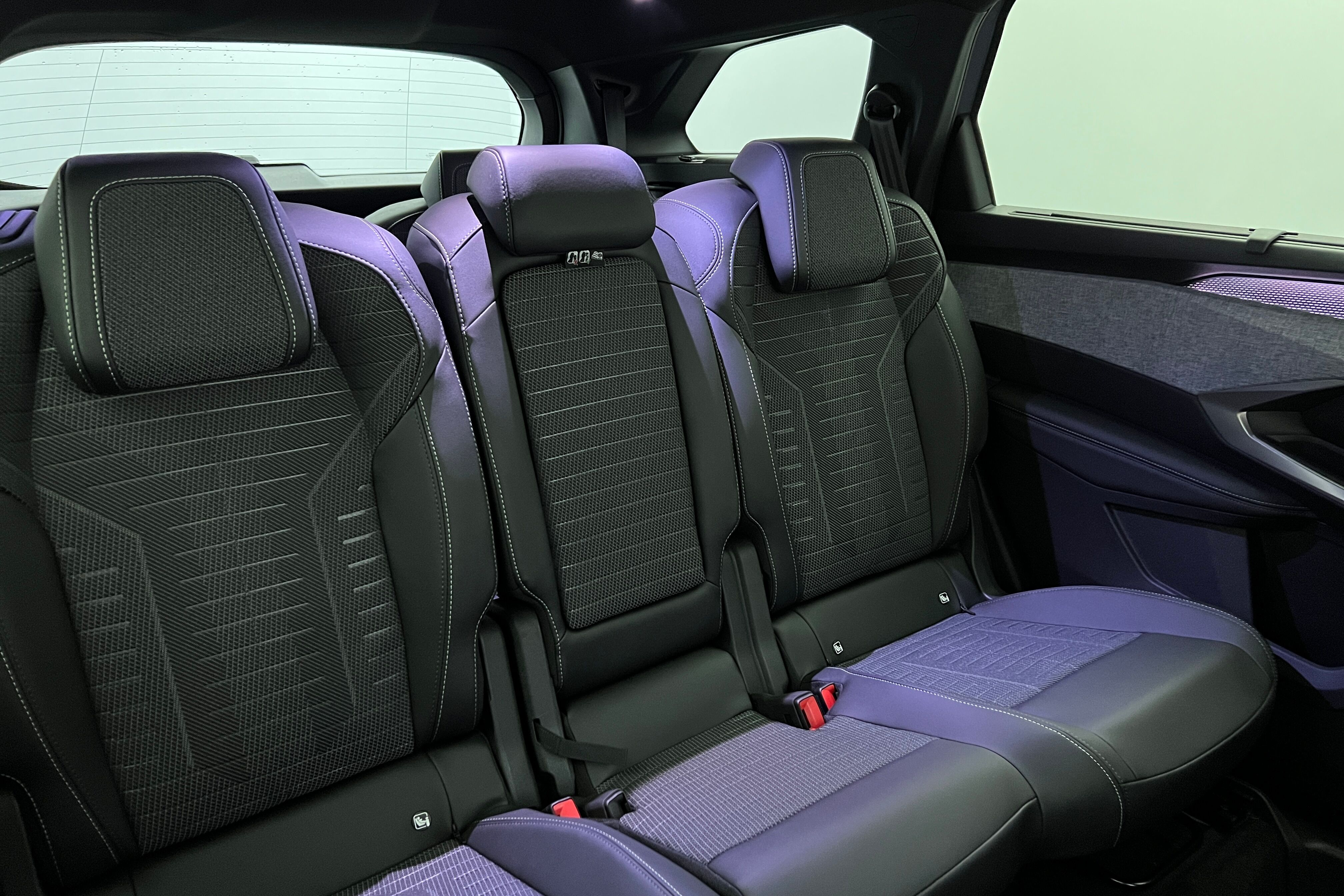 PEUGEOT 5008 SUV Hybride — photo 14