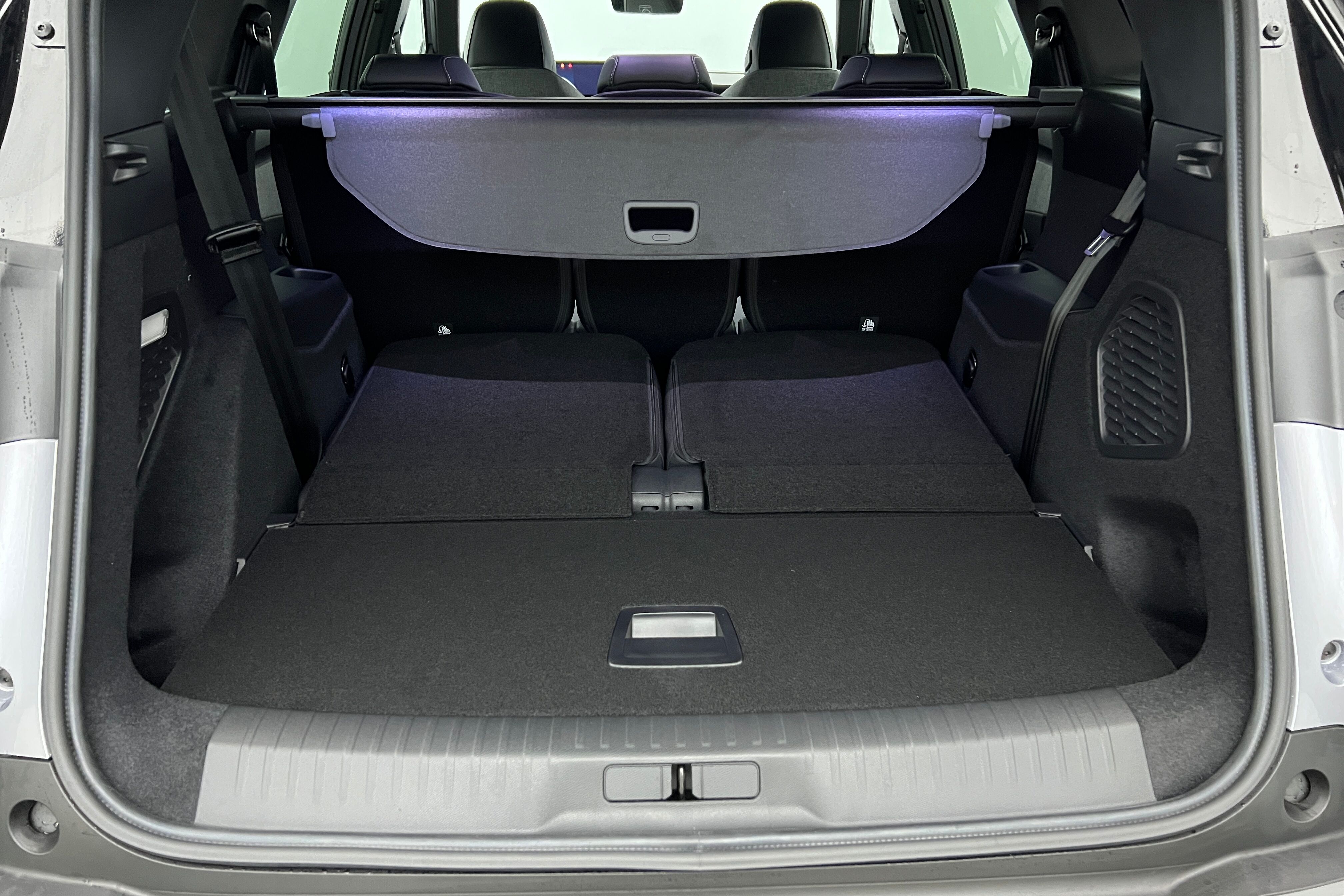 PEUGEOT 5008 SUV Hybride — photo 18