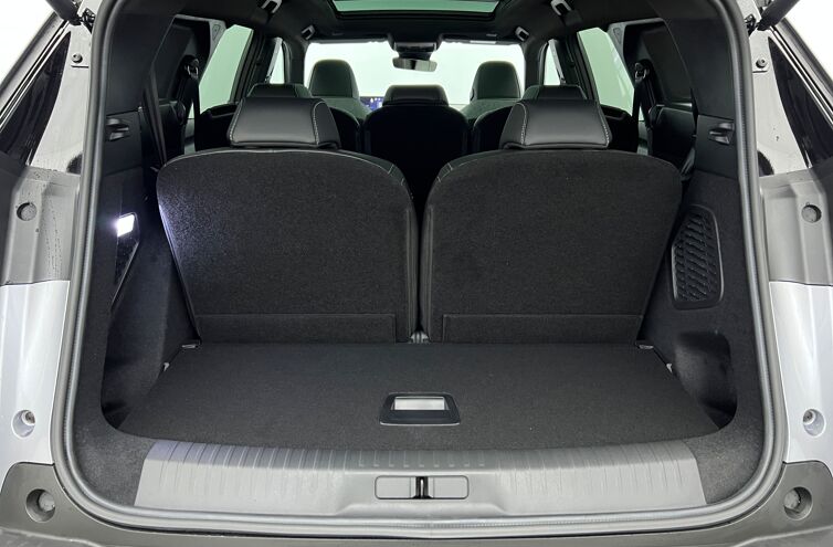 PEUGEOT 5008 SUV Hybride Essence