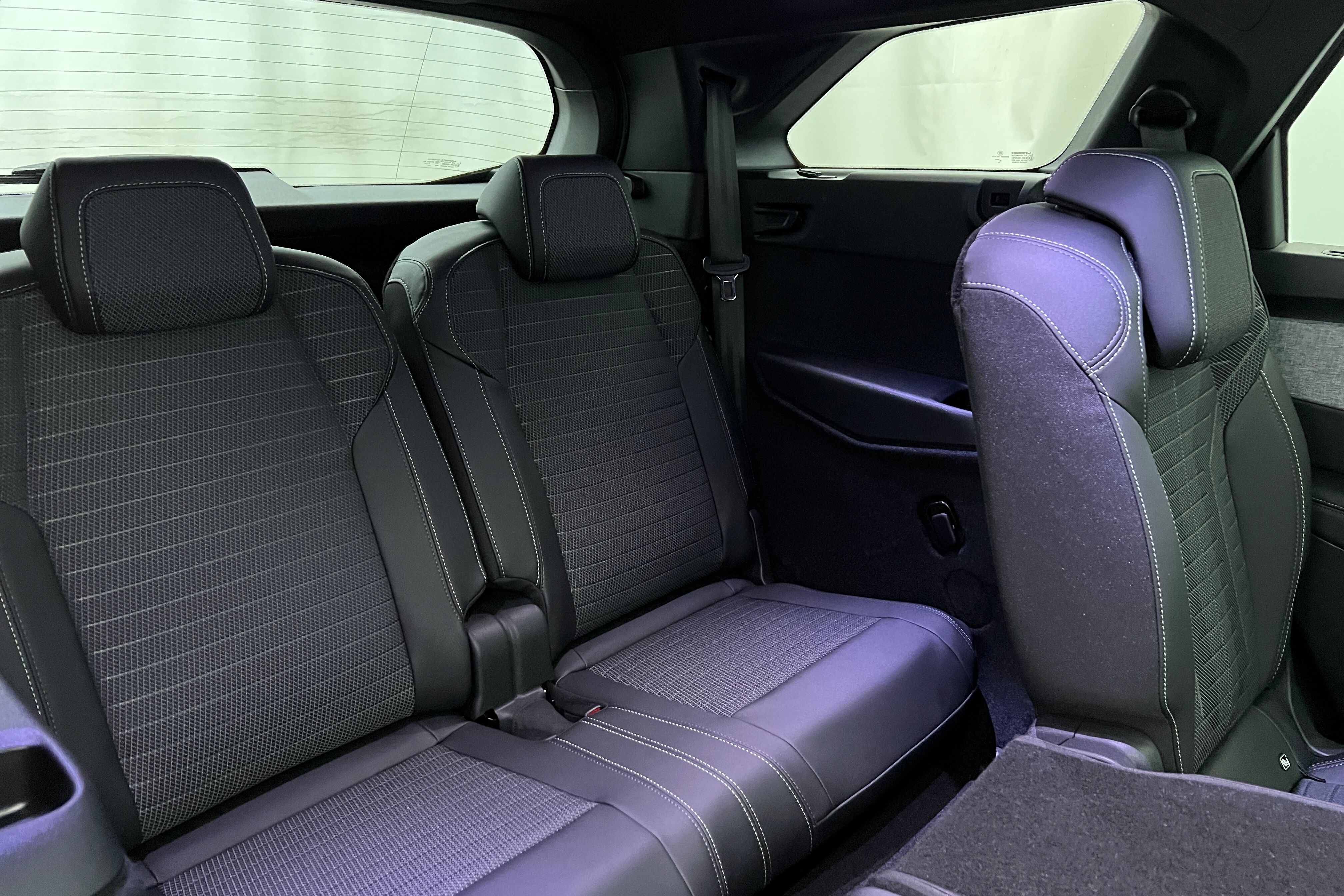 PEUGEOT 5008 SUV Hybride — photo 26