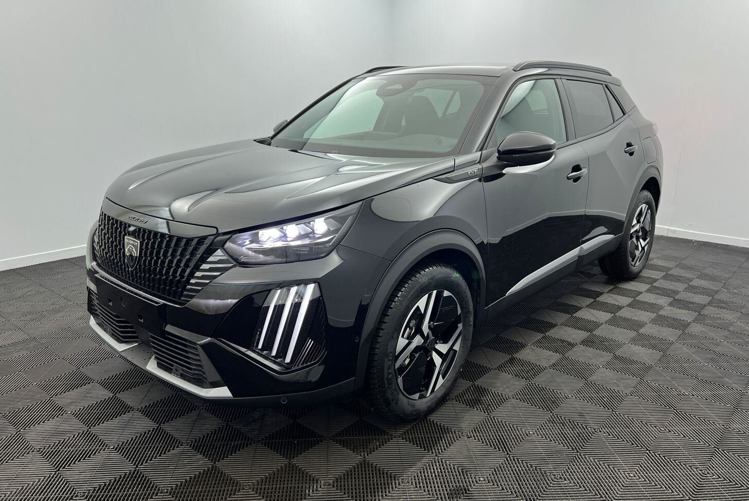 PEUGEOT 2008 SUV Hybride Essence