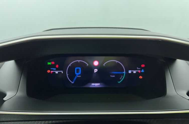PEUGEOT 2008 SUV Hybride Essence