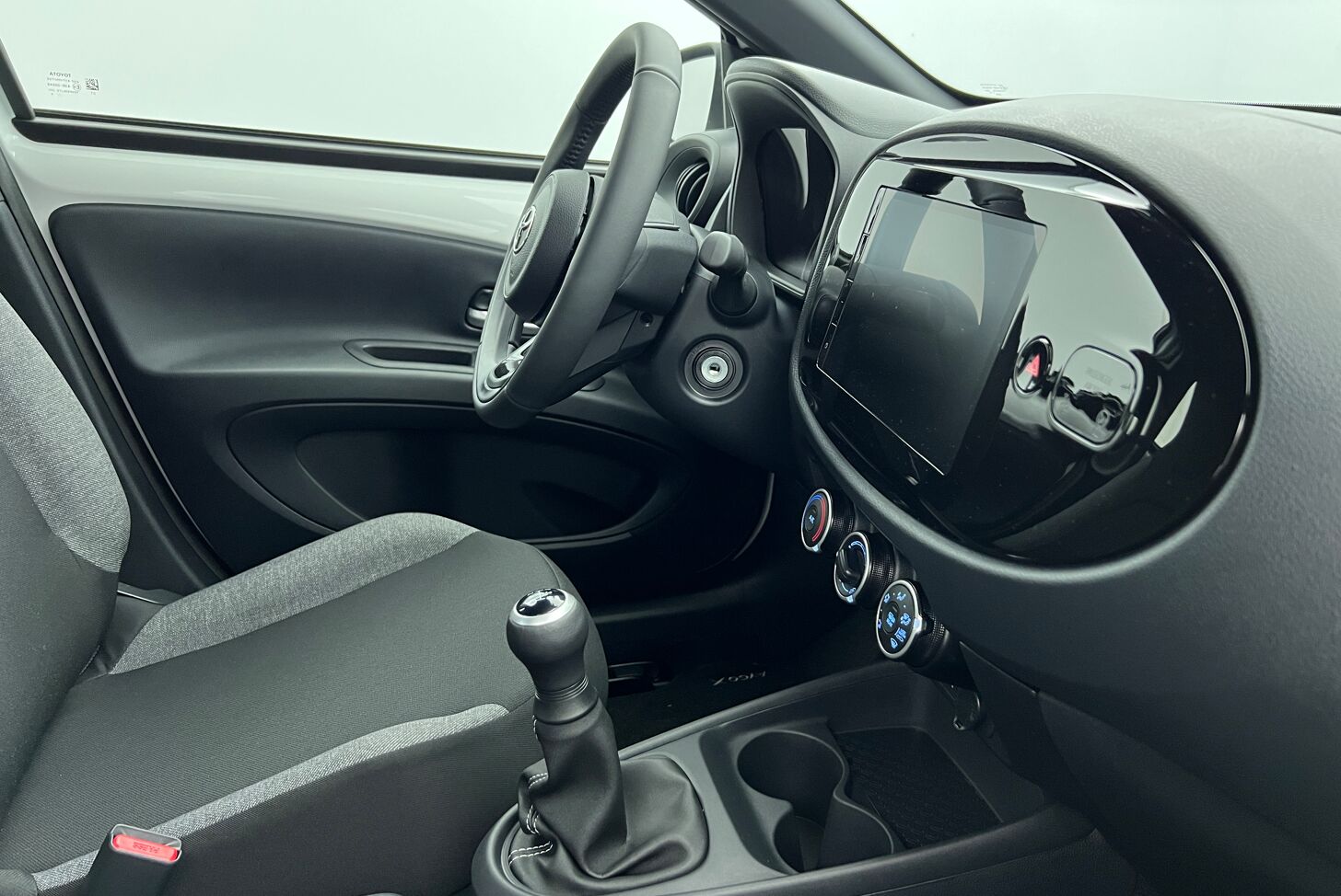 TOYOTA Aygo X Berline Essence 