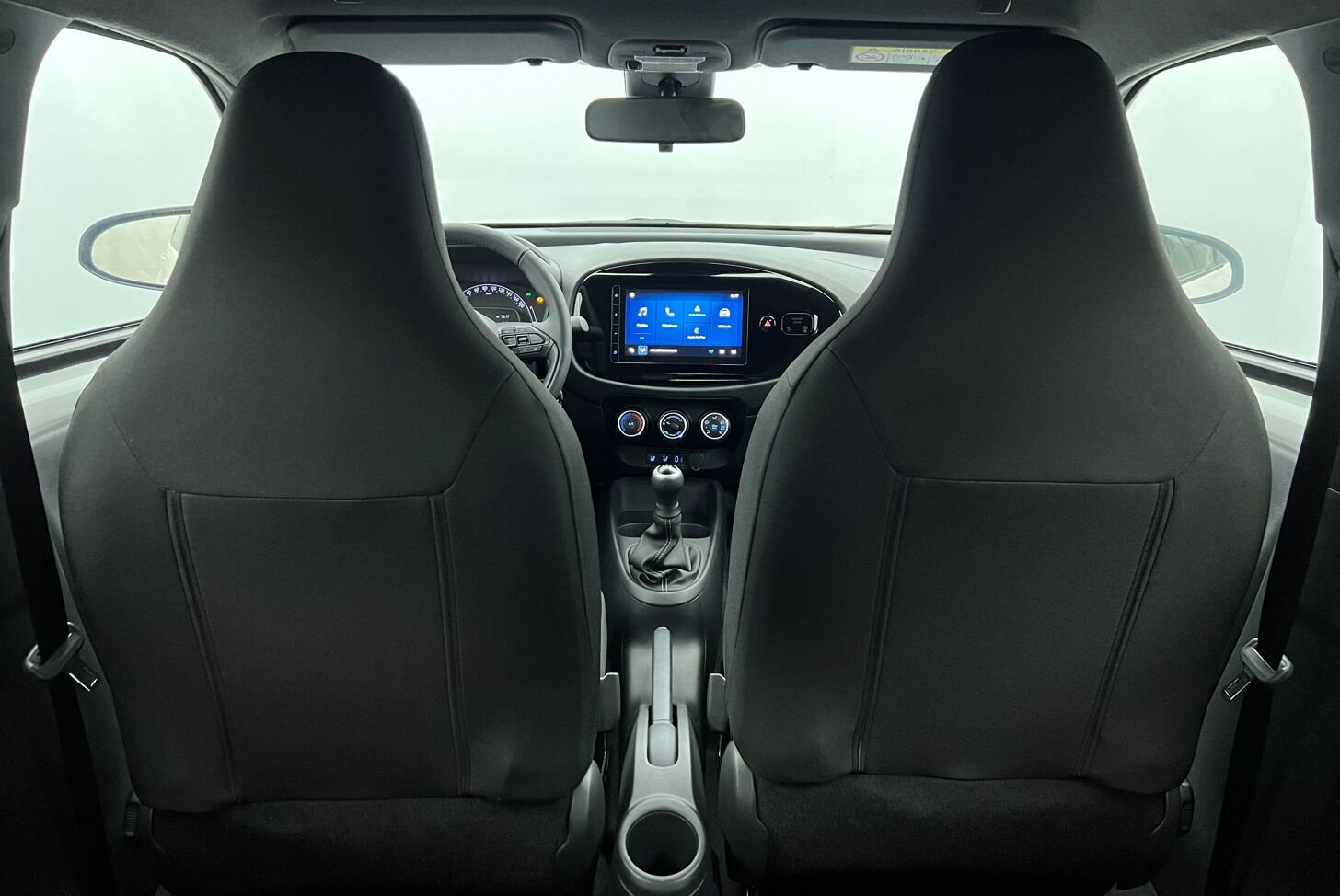 TOYOTA Aygo X Berline Essence 