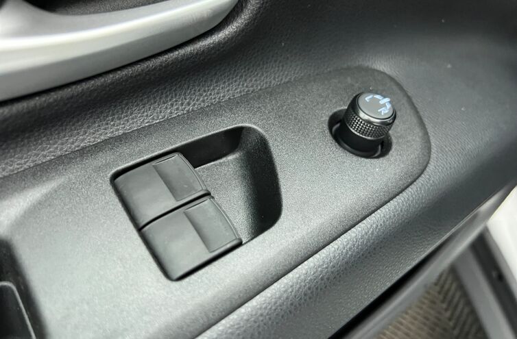 TOYOTA Aygo X Berline Essence 