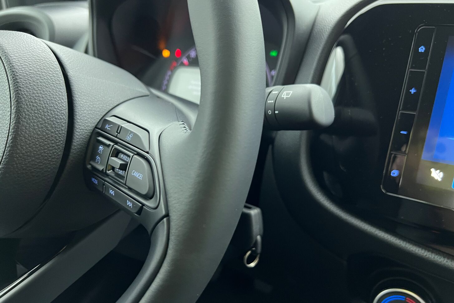 TOYOTA Aygo X Berline Essence 