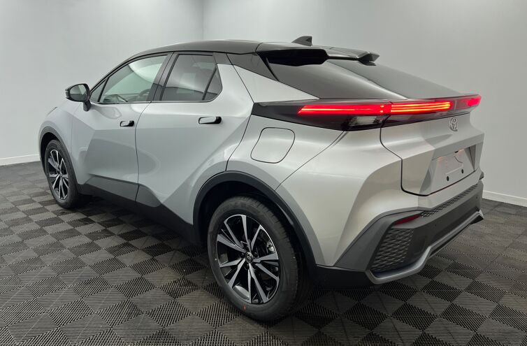 TOYOTA C-HR SUV Hybride rechargeable Essence