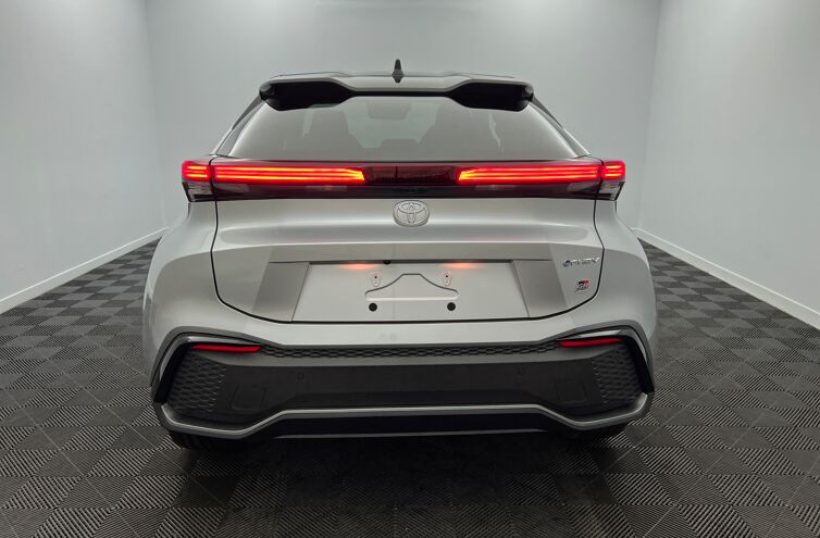 TOYOTA C-HR SUV Hybride rechargeable Essence
