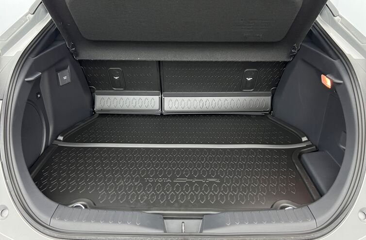 TOYOTA C-HR SUV Hybride rechargeable Essence