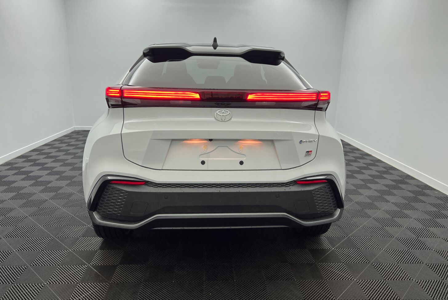 TOYOTA C-HR SUV Hybride rechargeable Essence