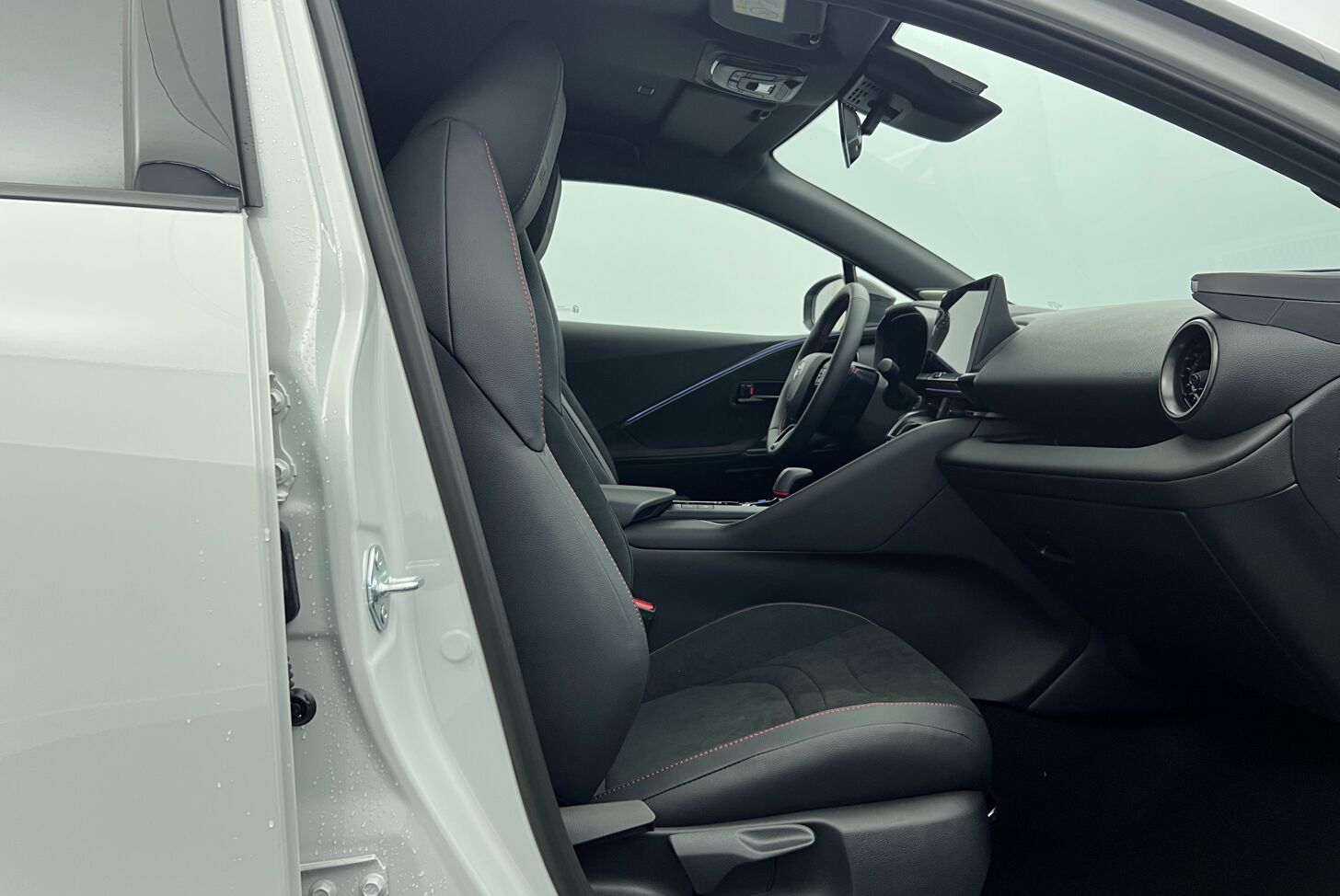 TOYOTA C-HR SUV Hybride rechargeable Essence