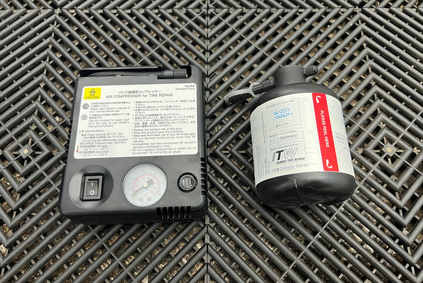 TOYOTA C-HR SUV Hybride rechargeable Essence