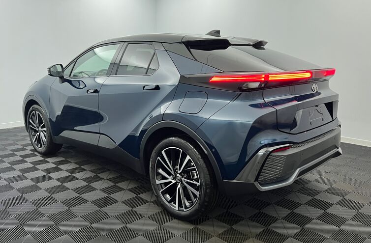 TOYOTA C-HR SUV Hybride rechargeable Essence