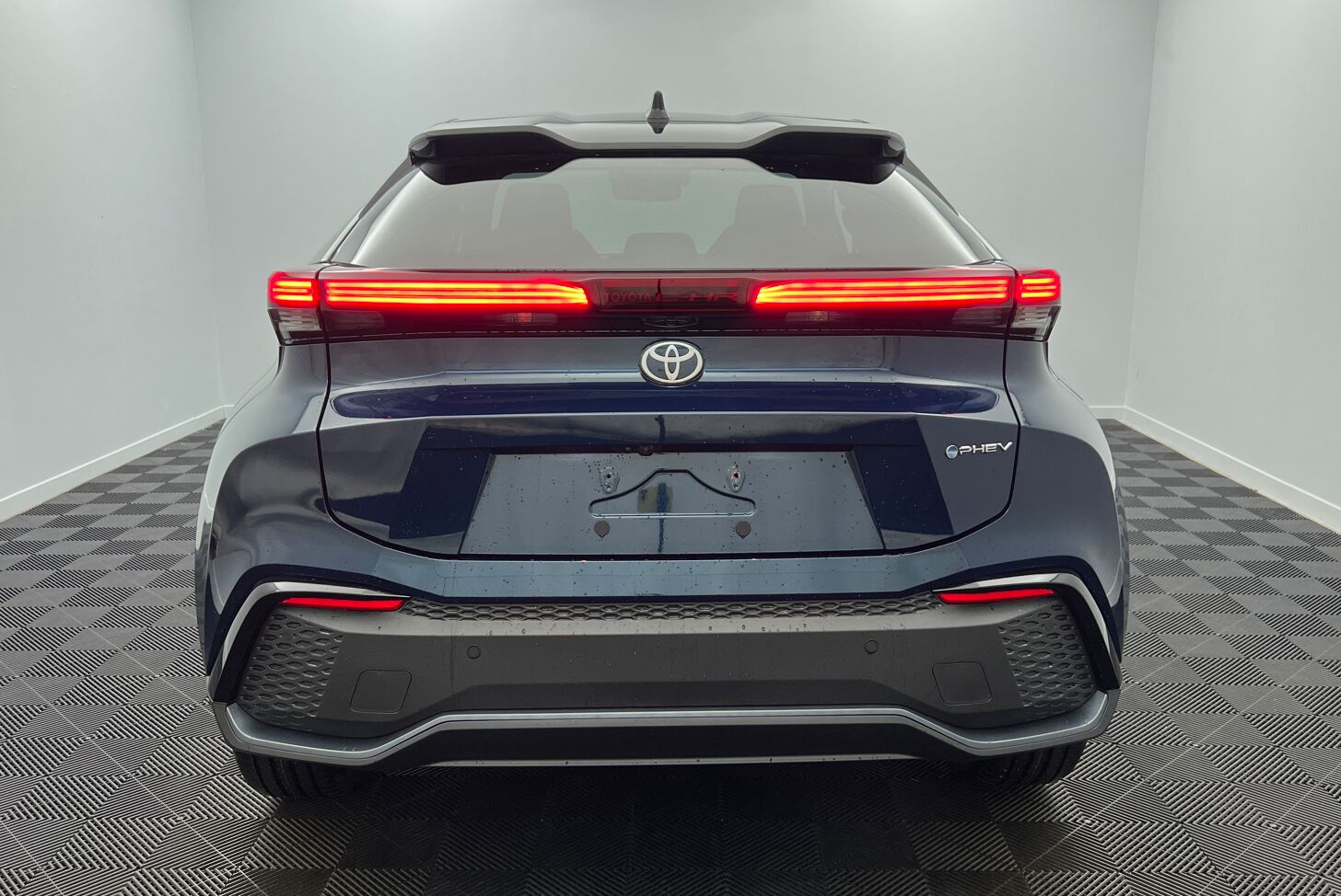 TOYOTA C-HR SUV Hybride rechargeable Essence