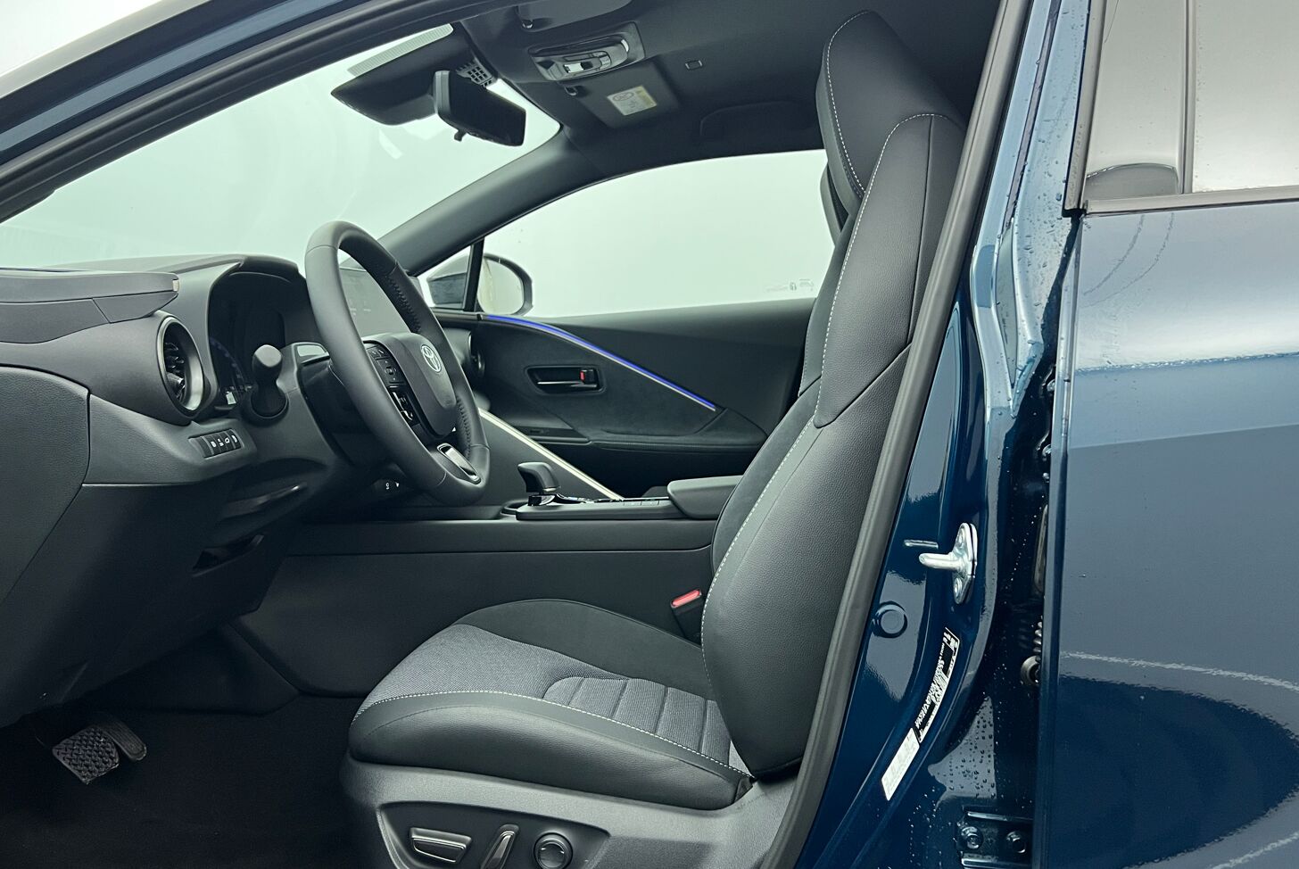 TOYOTA C-HR SUV Hybride rechargeable Essence