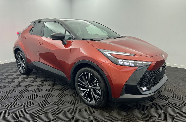 TOYOTA C-HR SUV Hybride rechargeable Essence