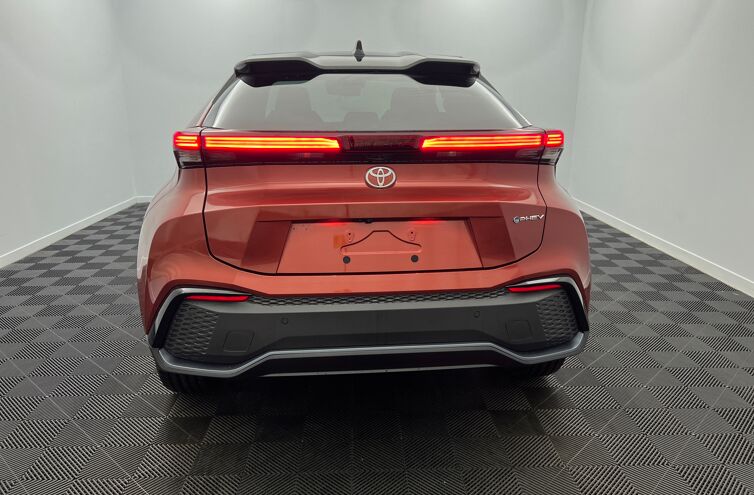 TOYOTA C-HR SUV Hybride rechargeable Essence