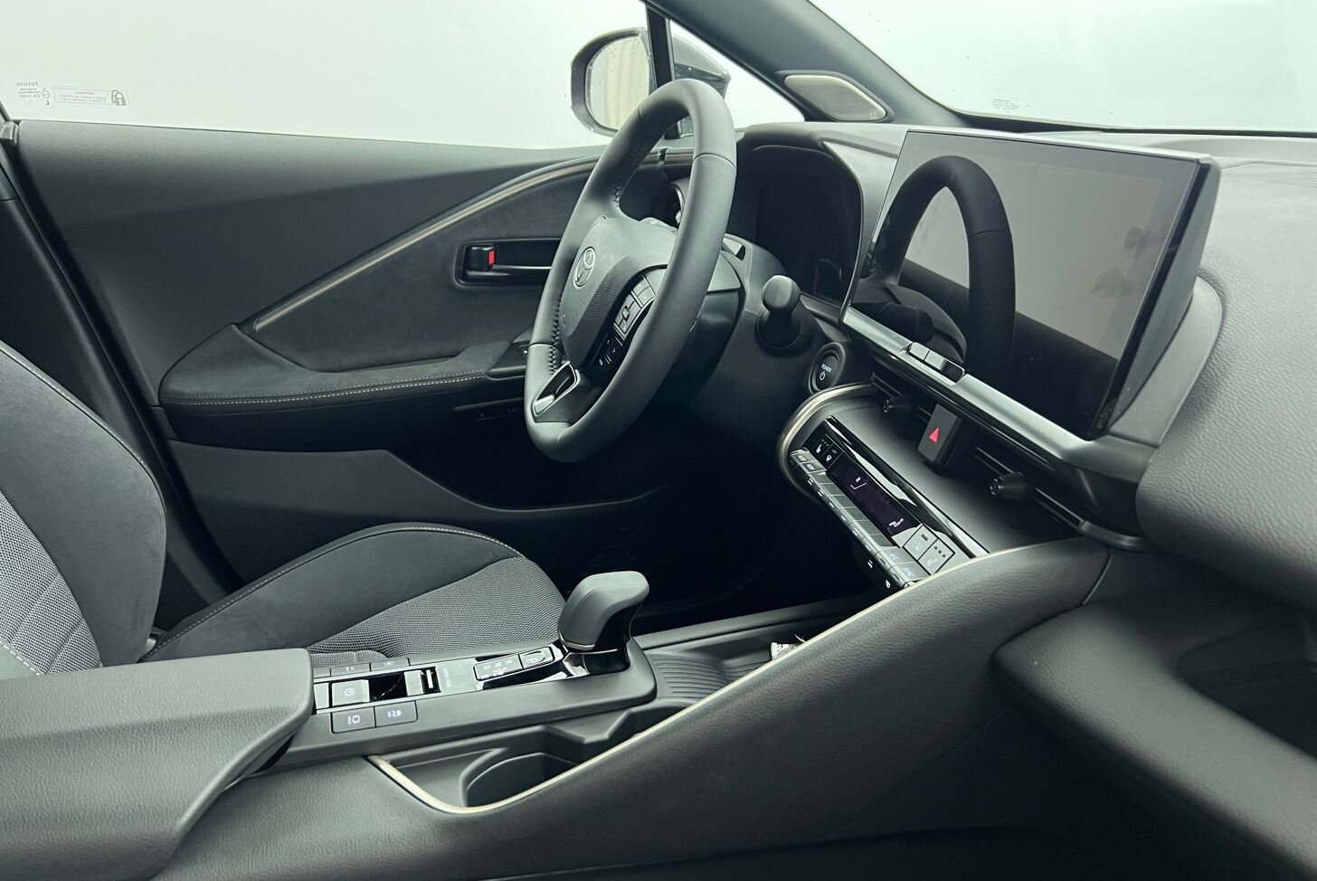 TOYOTA C-HR SUV Hybride rechargeable Essence