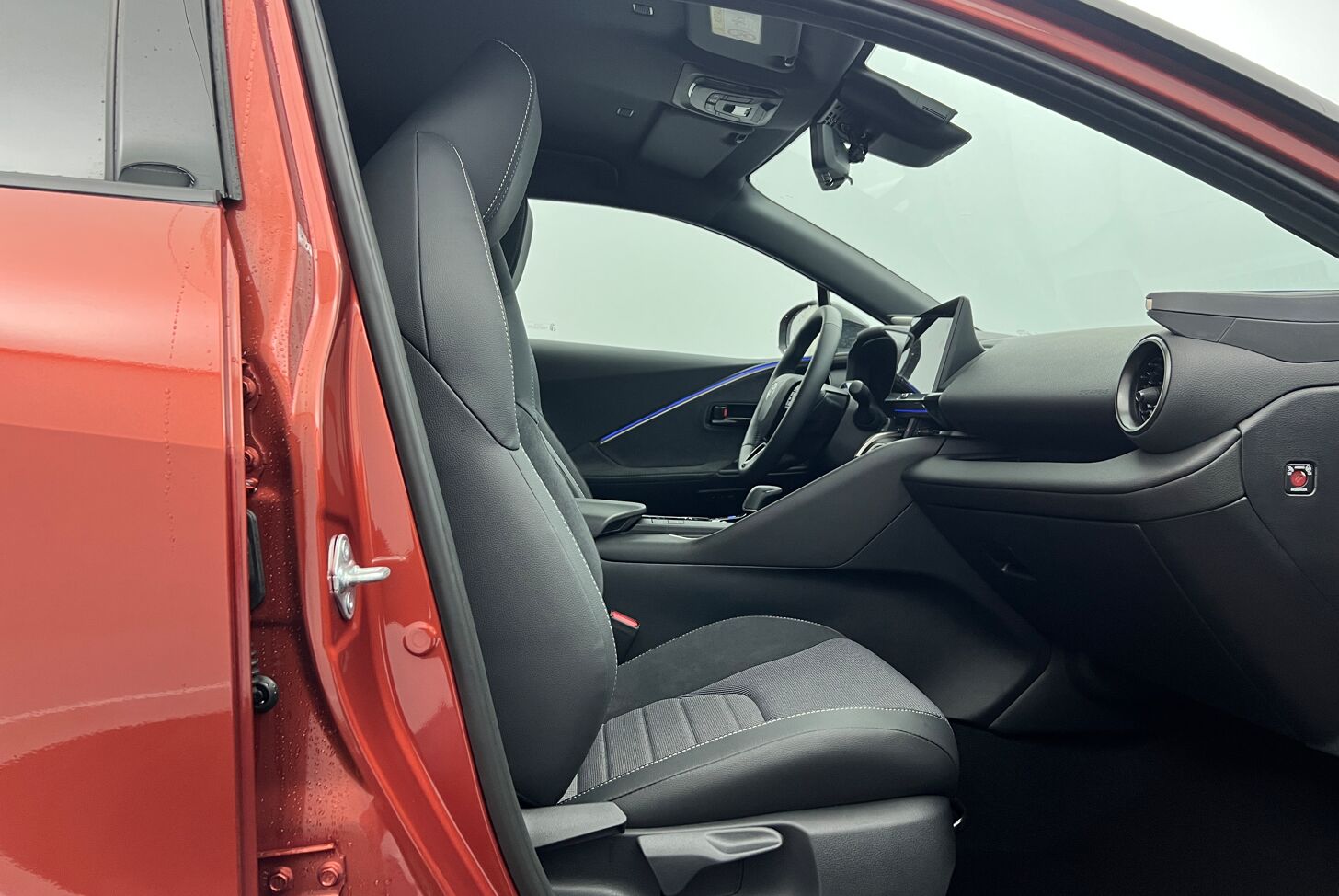TOYOTA C-HR SUV Hybride rechargeable Essence