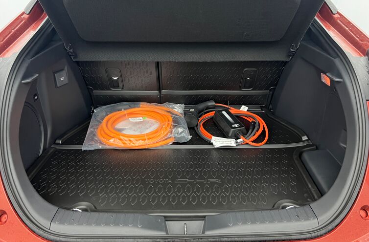TOYOTA C-HR SUV Hybride rechargeable Essence