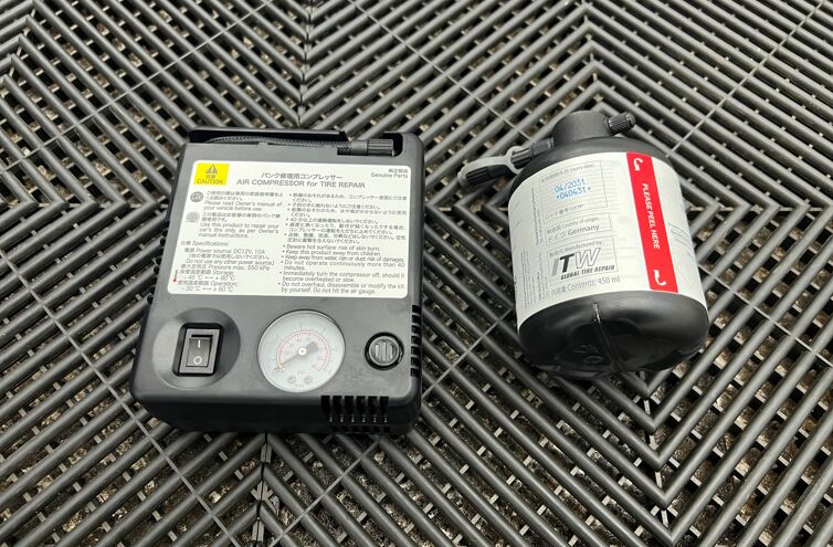 TOYOTA C-HR SUV Hybride rechargeable Essence