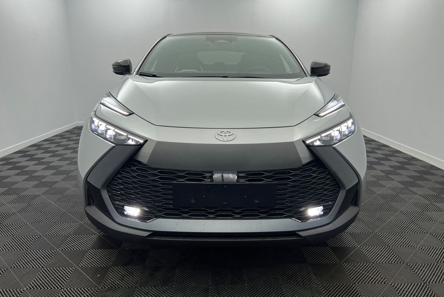 TOYOTA C-HR SUV Hybride rechargeable Essence