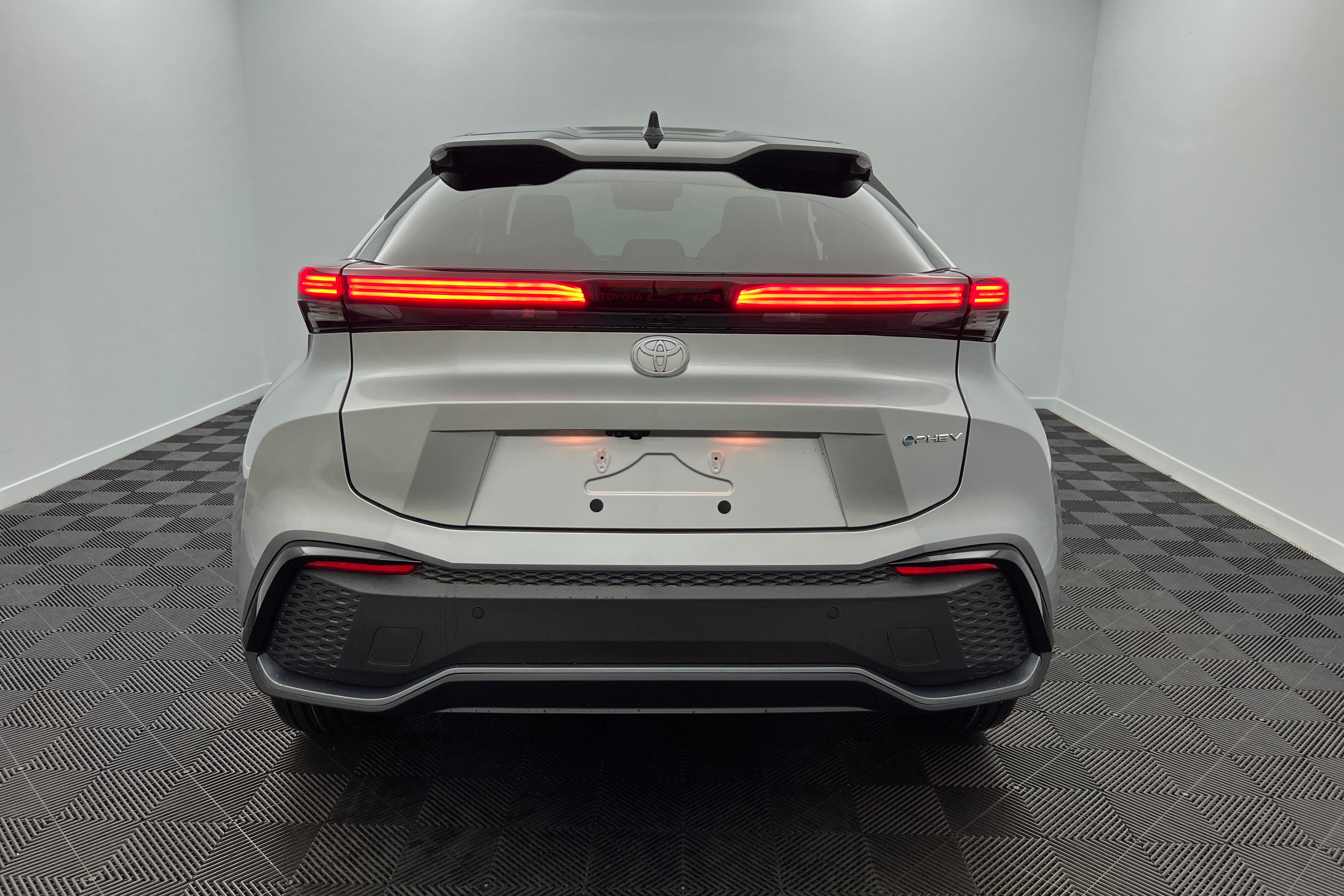 TOYOTA C-HR — photo 5