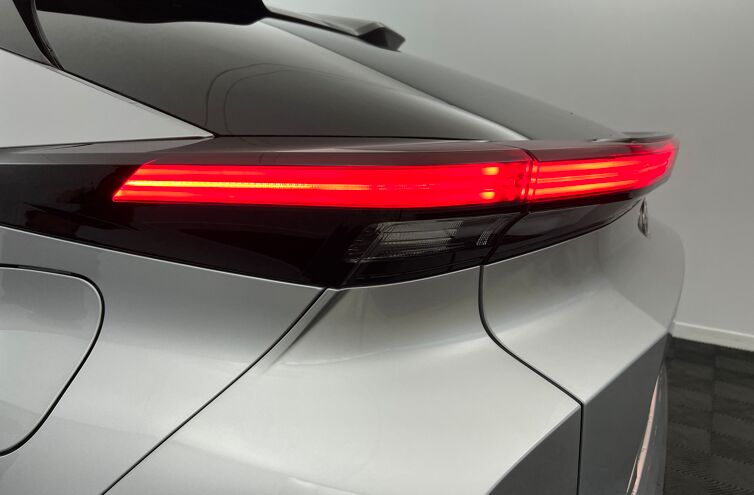 TOYOTA C-HR SUV Hybride rechargeable Essence