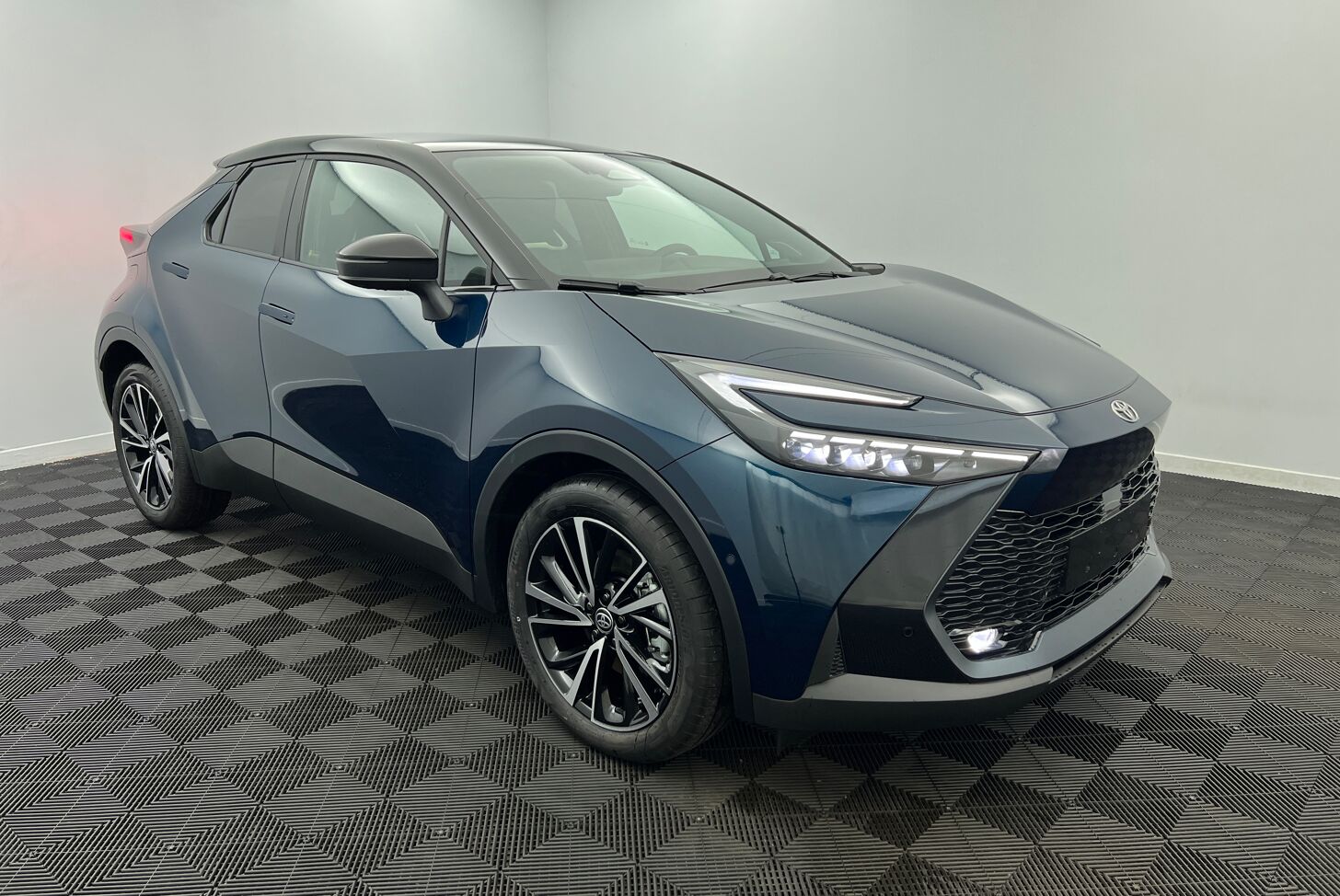 TOYOTA C-HR SUV Hybride rechargeable Essence