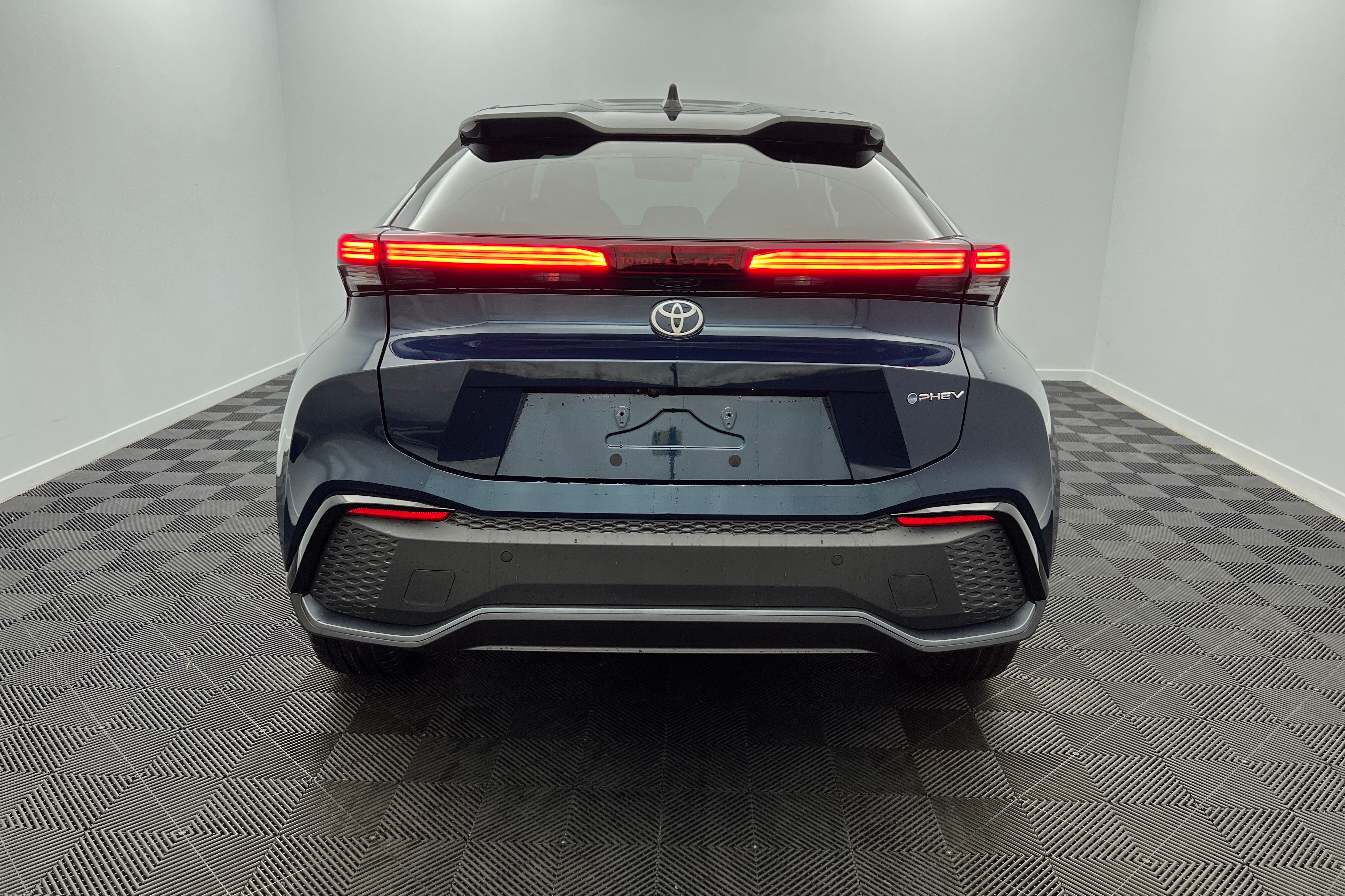 TOYOTA C-HR — photo 5