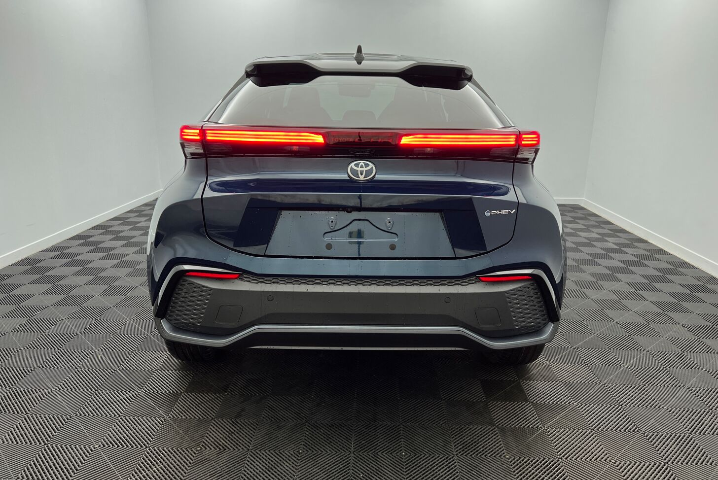 TOYOTA C-HR SUV Hybride rechargeable Essence