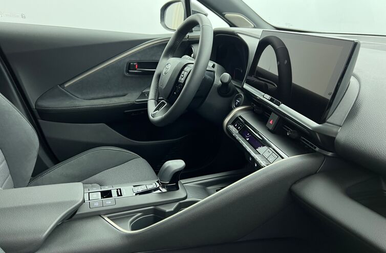 TOYOTA C-HR SUV Hybride rechargeable Essence