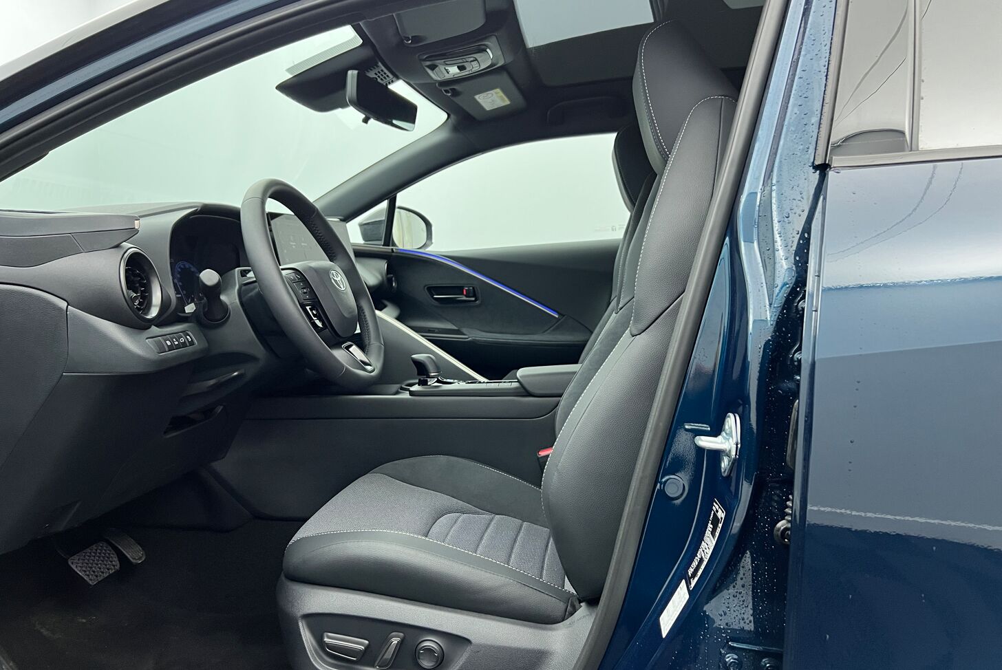 TOYOTA C-HR SUV Hybride rechargeable Essence