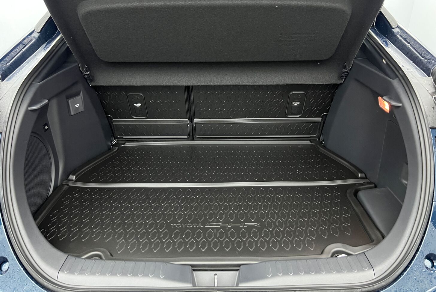 TOYOTA C-HR SUV Hybride rechargeable Essence