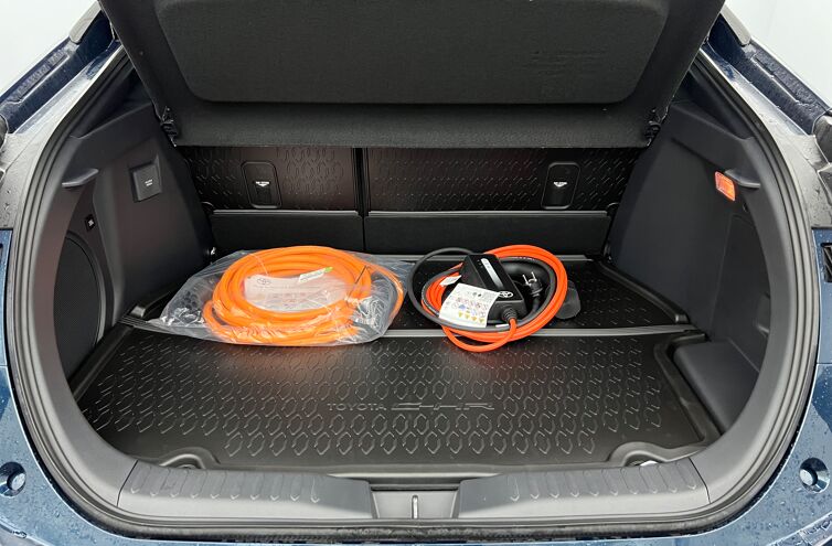 TOYOTA C-HR SUV Hybride rechargeable Essence