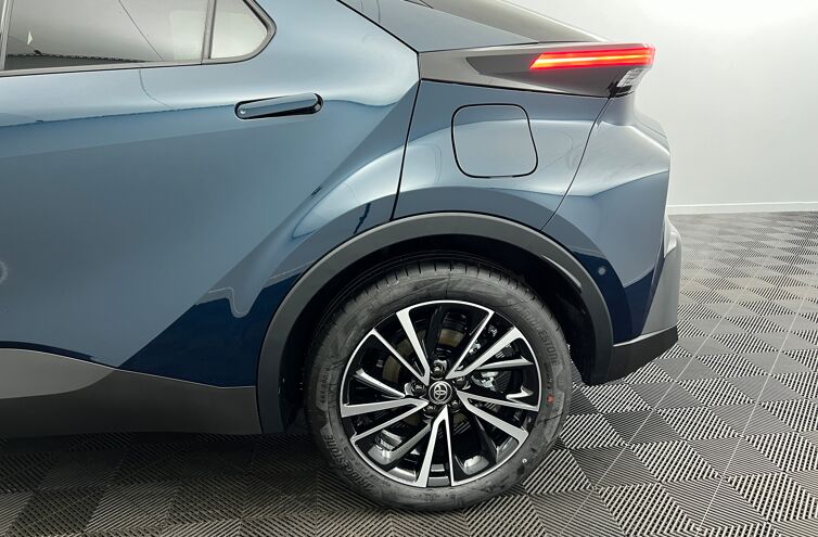 TOYOTA C-HR SUV Hybride rechargeable Essence