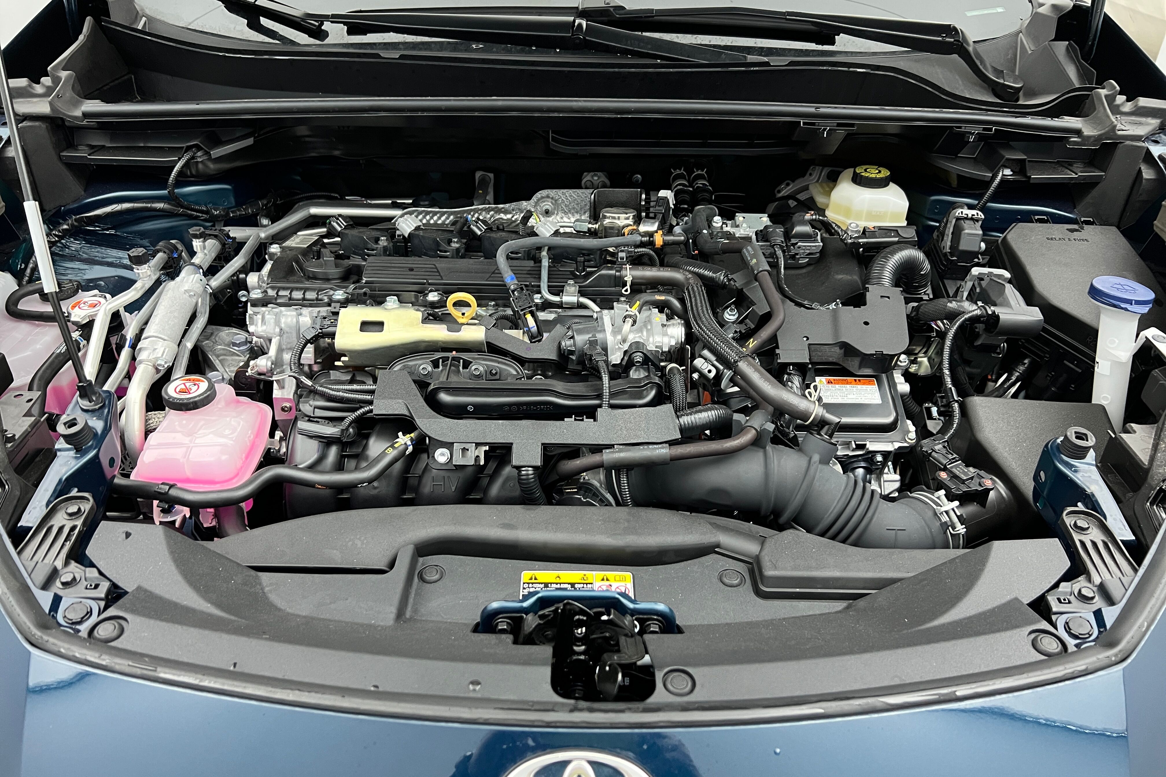 TOYOTA C-HR SUV Hybride rechargeable — photo 24