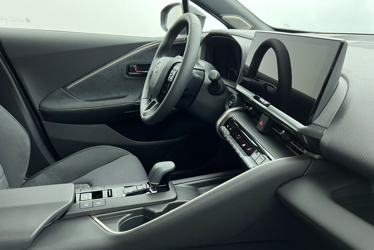 TOYOTA C-HR SUV Hybride rechargeable Essence