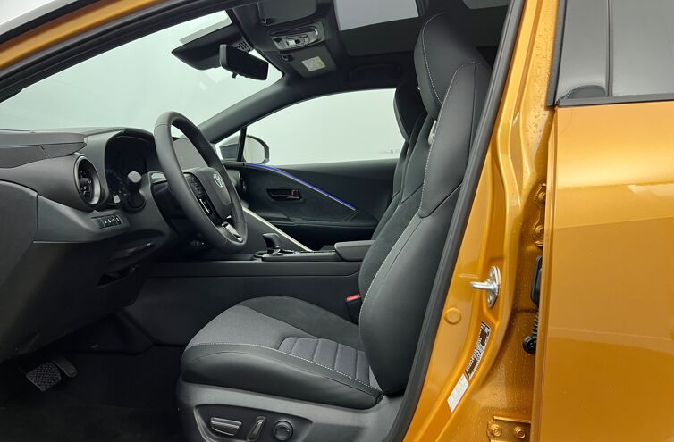 TOYOTA C-HR SUV Hybride rechargeable Essence