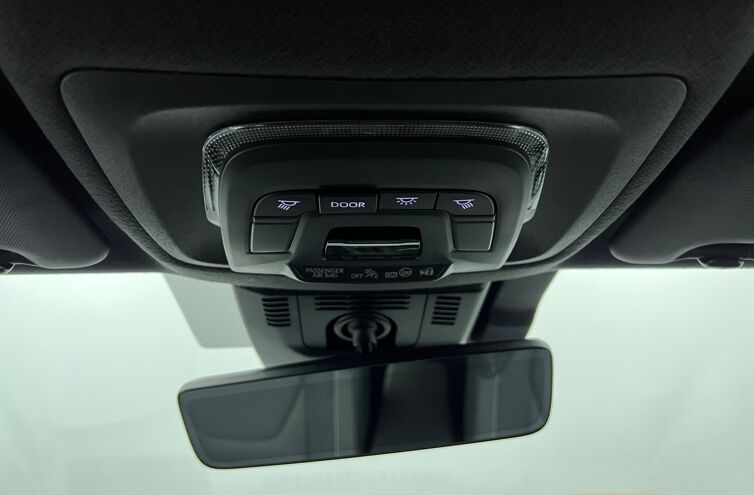 TOYOTA C-HR SUV Hybride rechargeable Essence