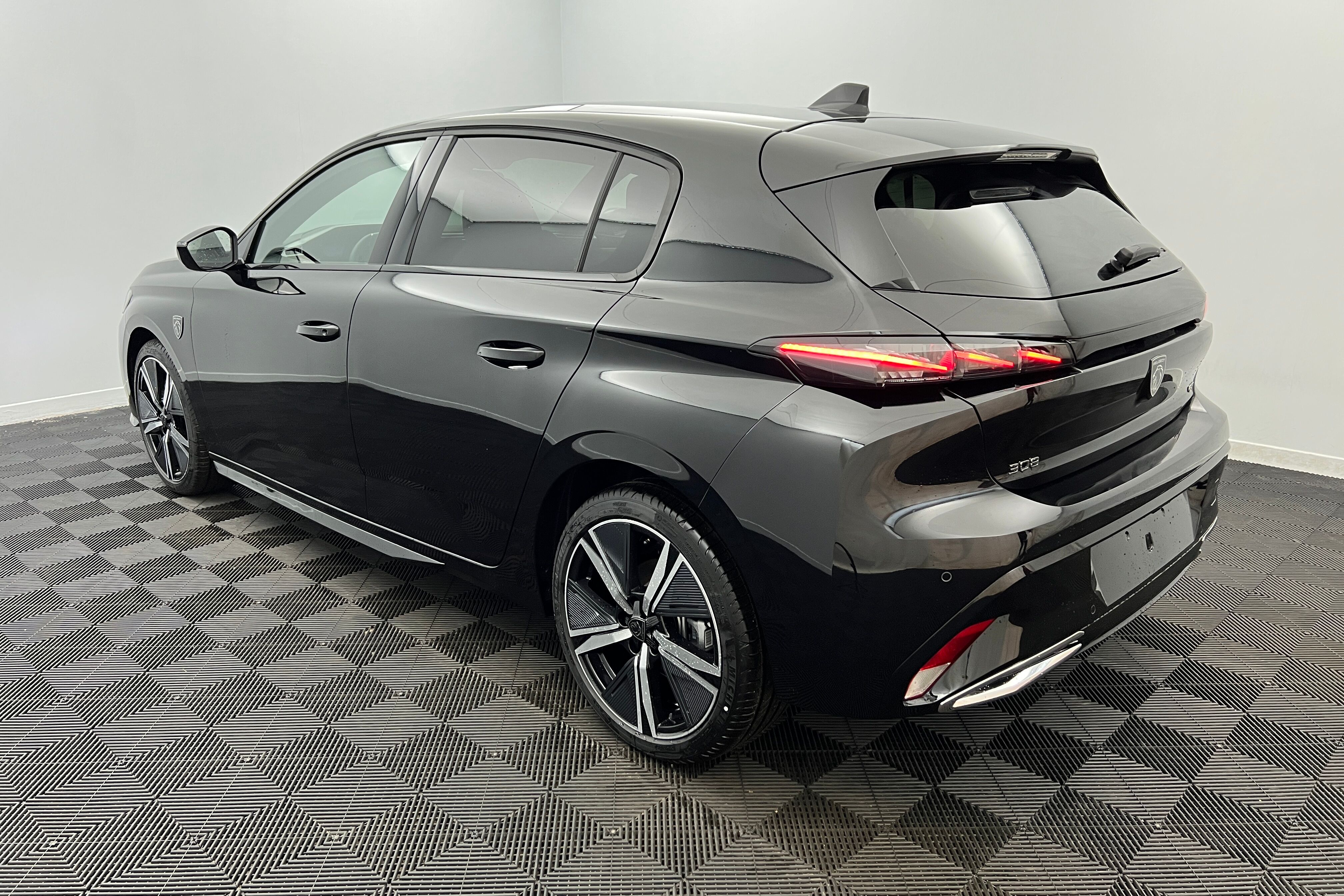 PEUGEOT 308 — photo 4