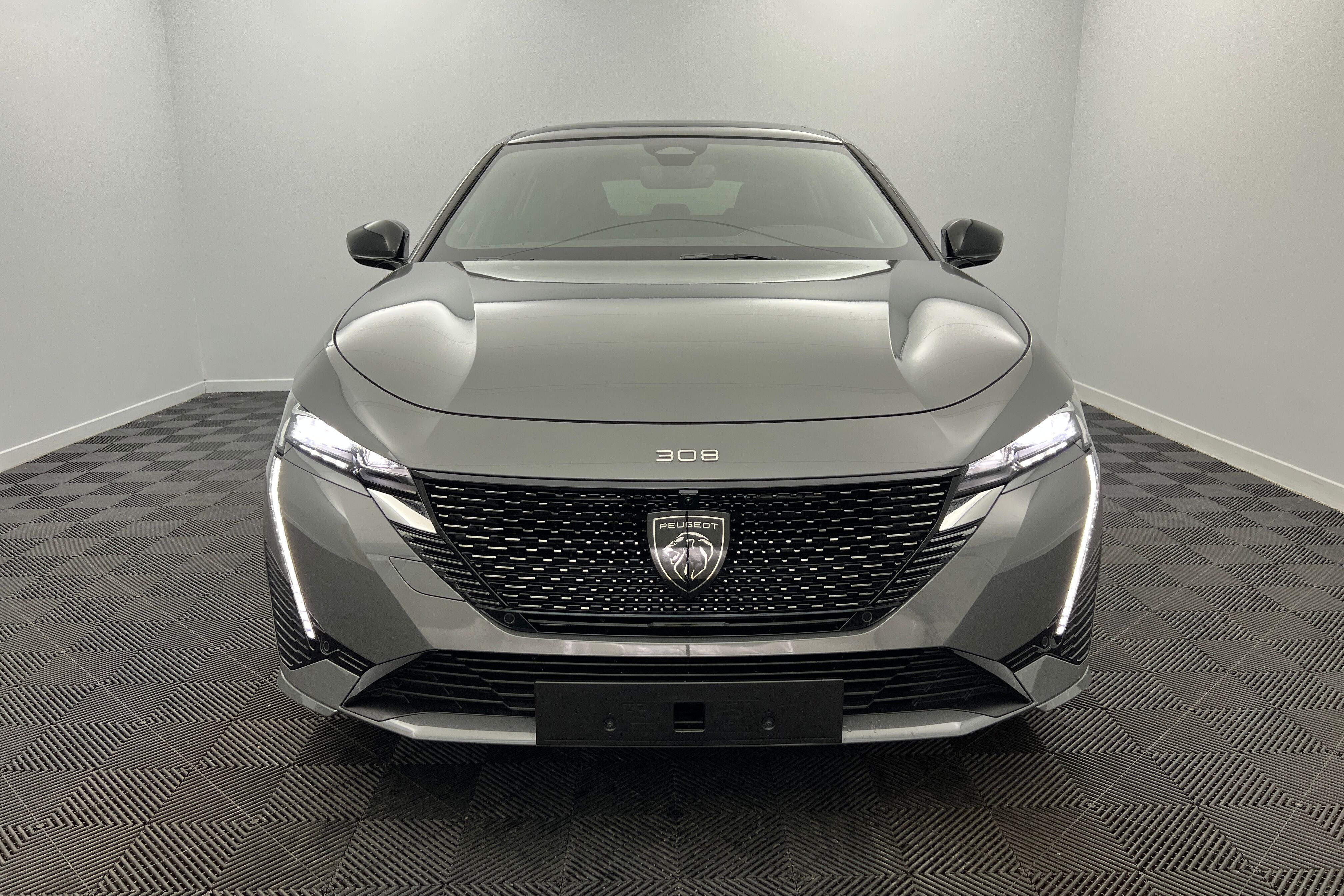 PEUGEOT 308 — photo 2