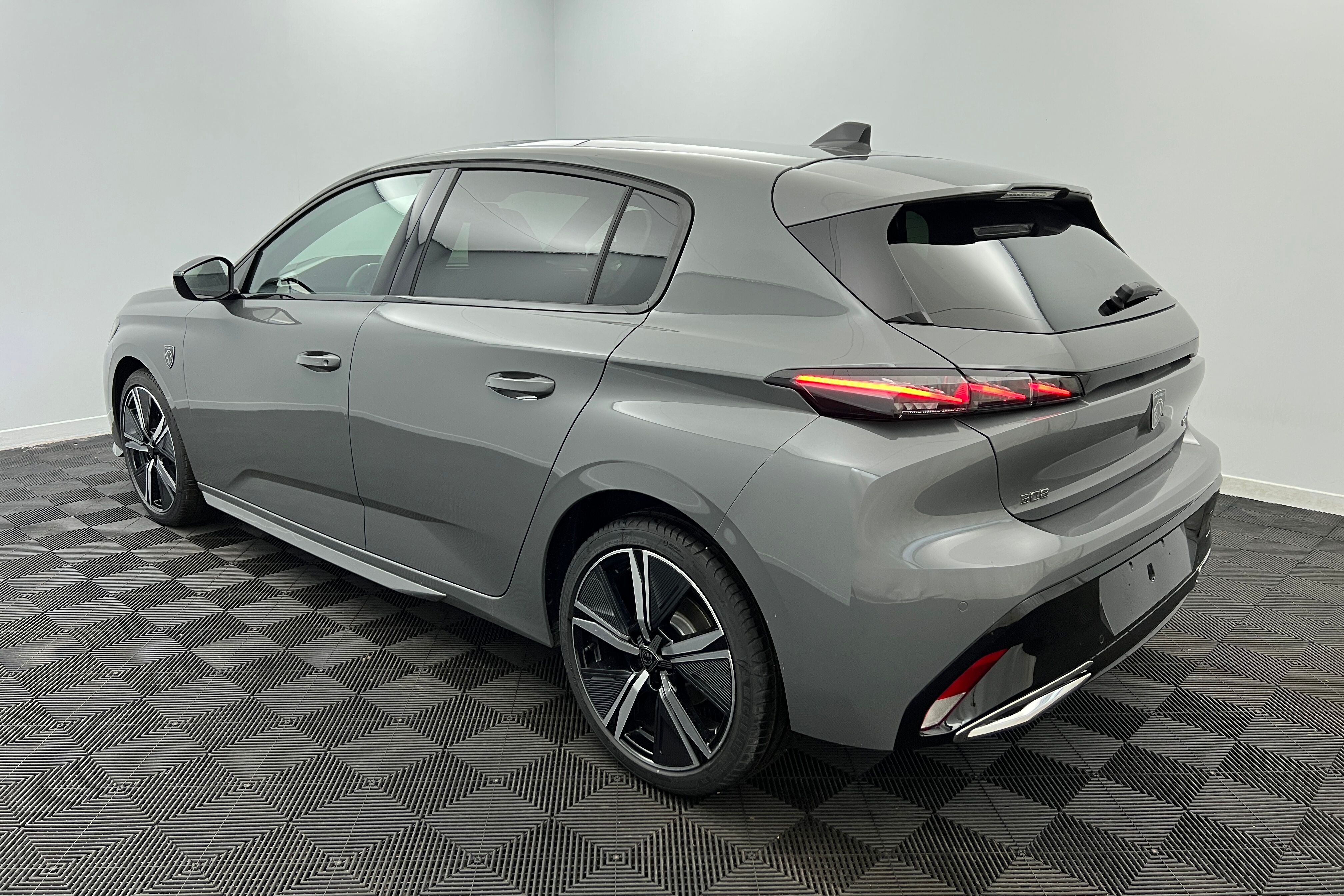 PEUGEOT 308 — photo 4