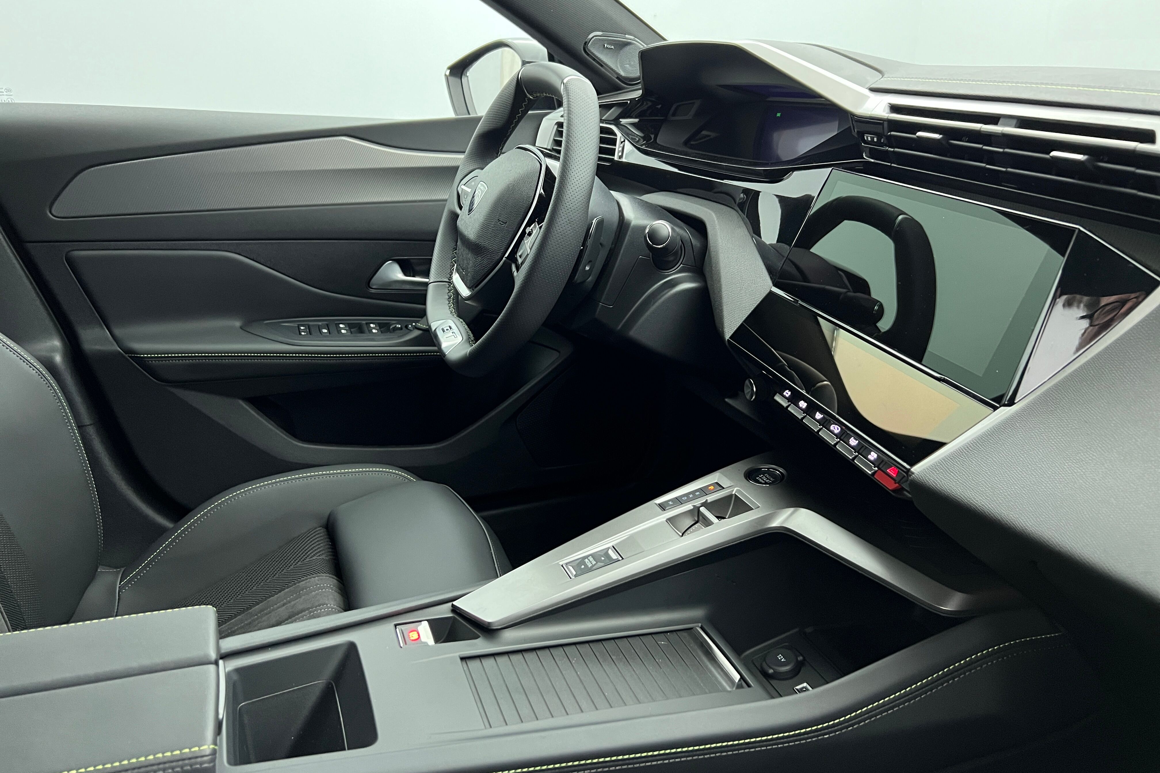 PEUGEOT 308 — photo 6
