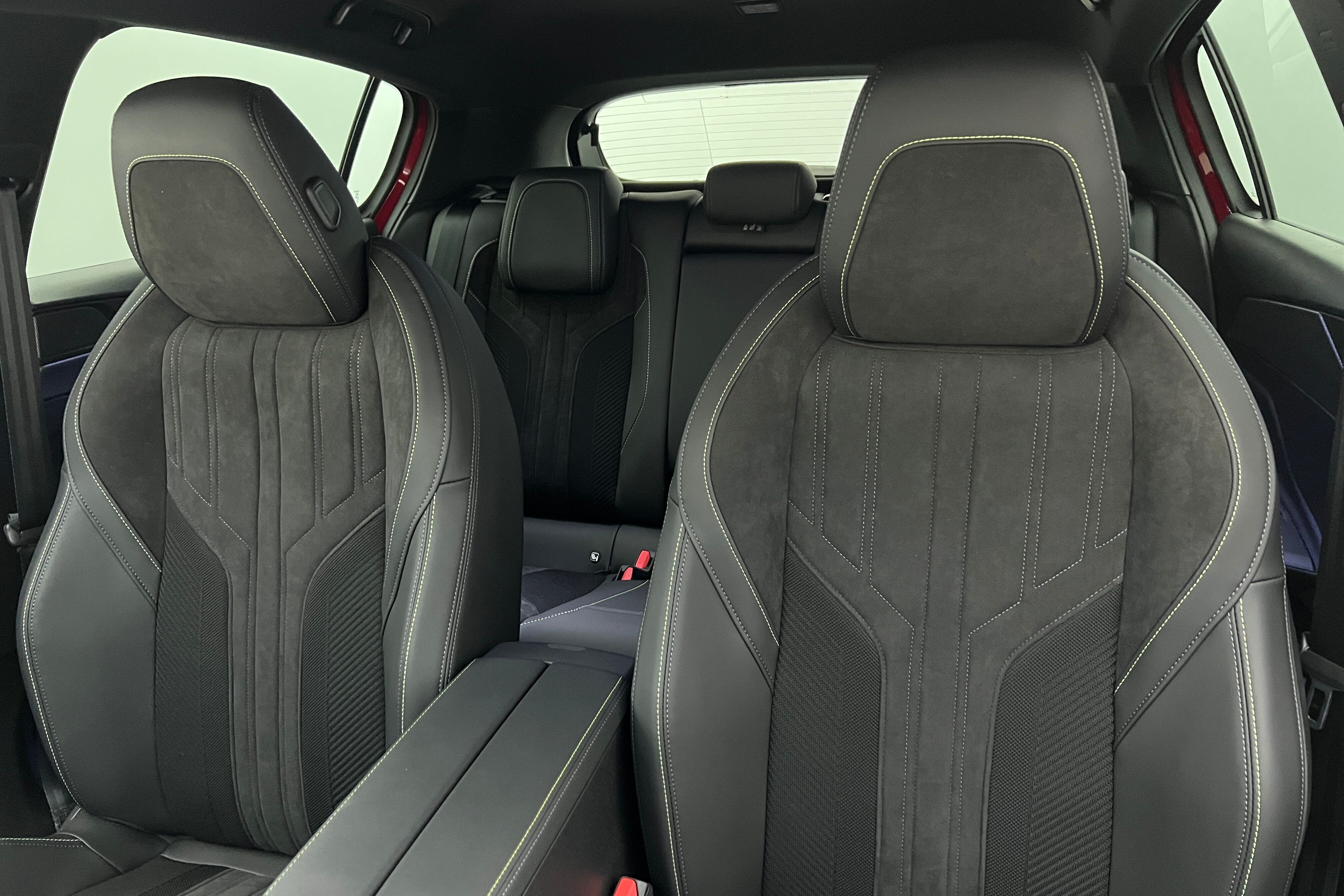 PEUGEOT 308 Berline Diesel — photo 11