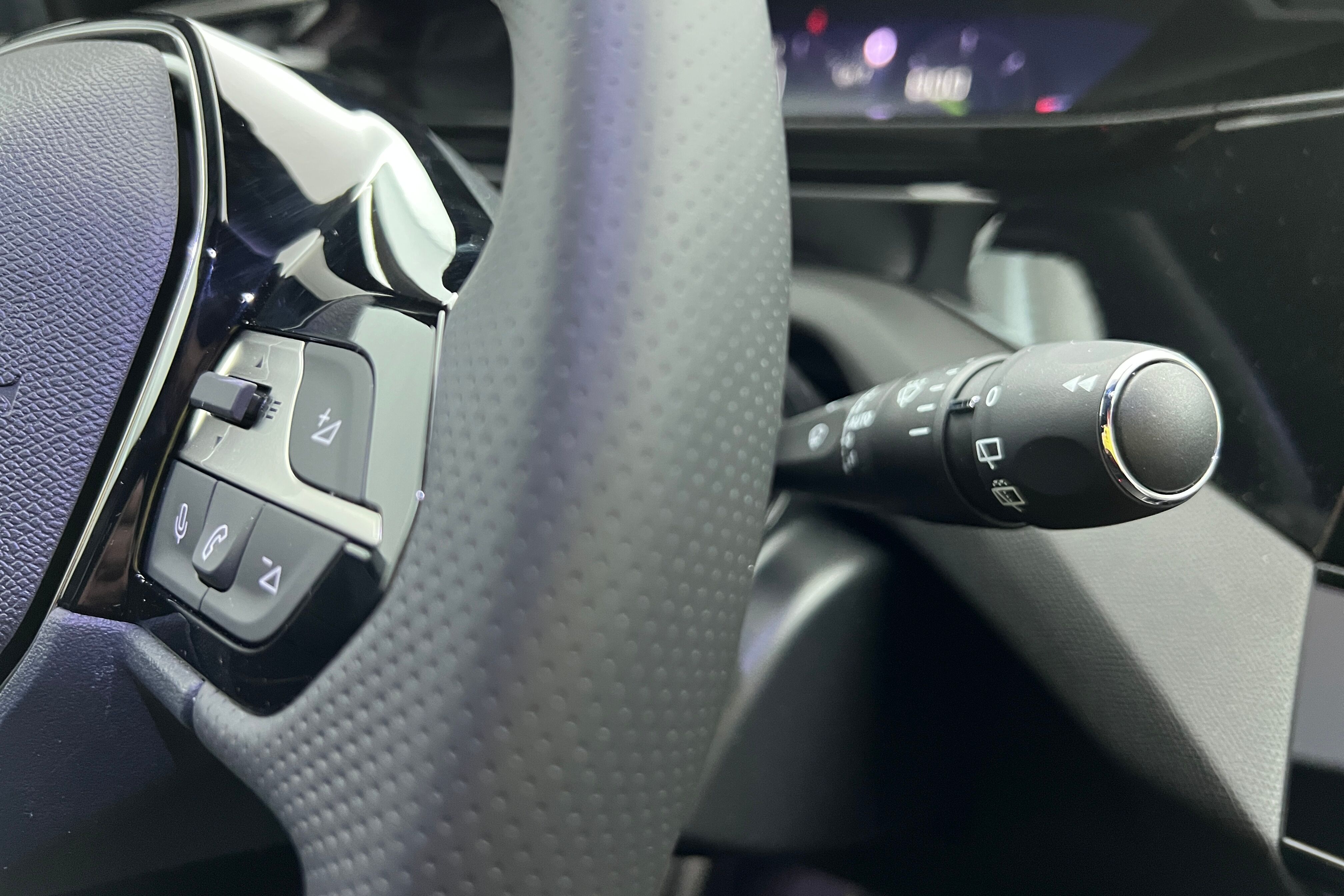 PEUGEOT 308 Berline Diesel — photo 17