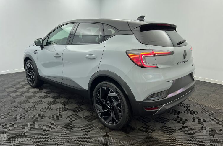 RENAULT Captur SUV Hybride Essence