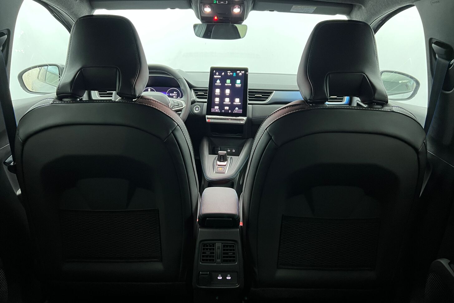 RENAULT Captur SUV Hybride Essence