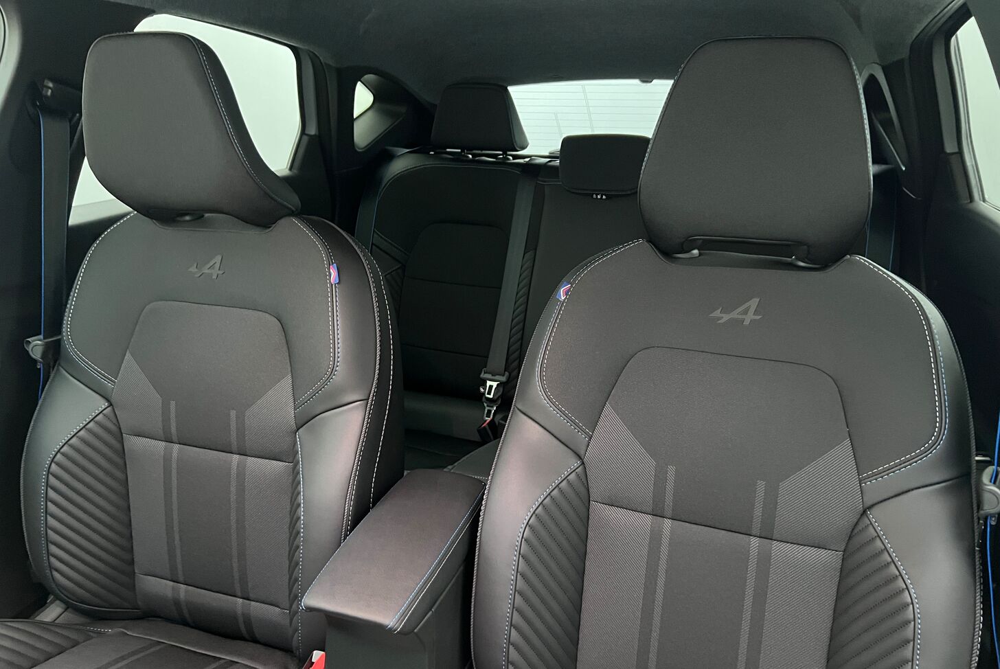 RENAULT Captur SUV Hybride Essence